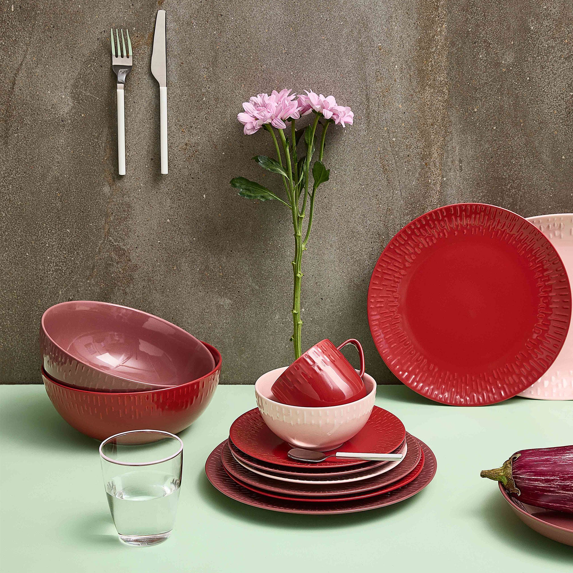 Confetti salatskål bordeaux